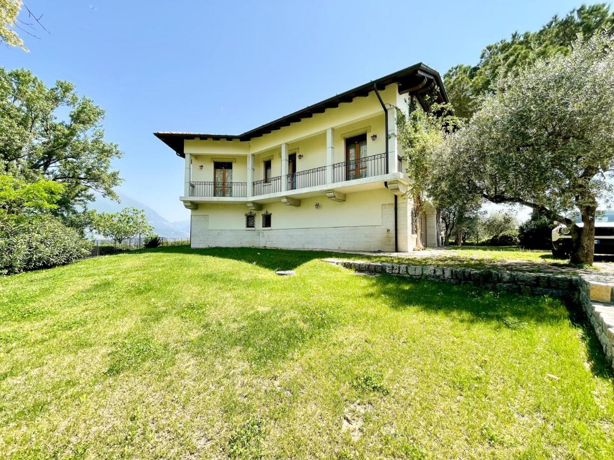 Villa Antonio ซานเฟลีเช เดล เบนาโก ภายนอก รูปภาพ